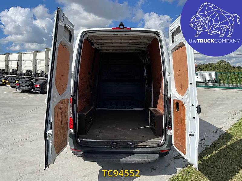 Panel van, Electric van Mercedes-Benz E-Sprinter L2H2 41 kWh: picture 6 Panel van, Electric van Mercedes-Benz E-Sprinter L2H2 41 kWh: picture 6