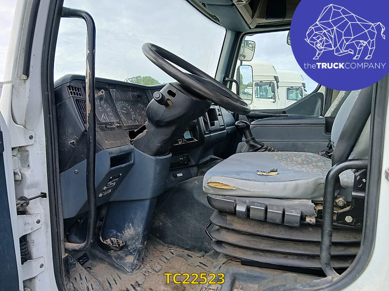 Tipper Renault Premium 210: picture 16 Tipper Renault Premium 210: picture 16