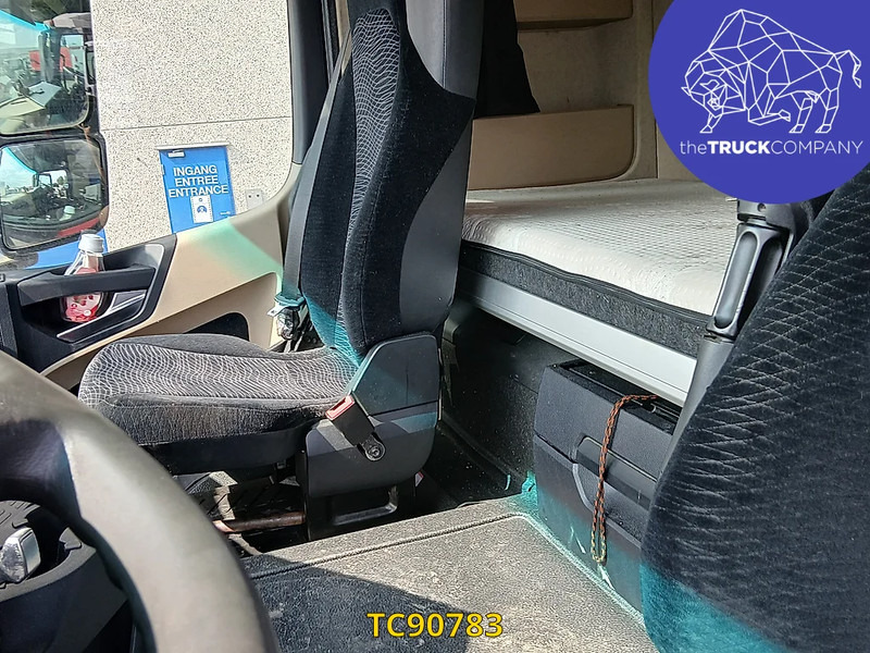 Tractor unit Mercedes-Benz Actros 1842: picture 9