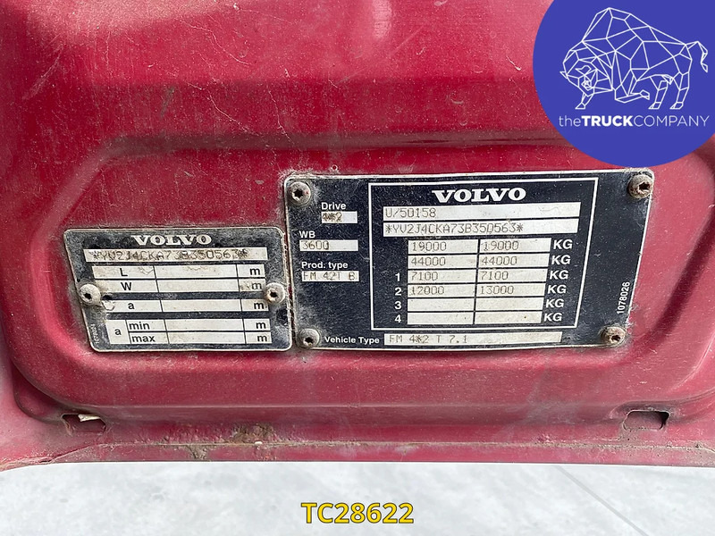 Tractor unit Volvo FM 380: picture 13