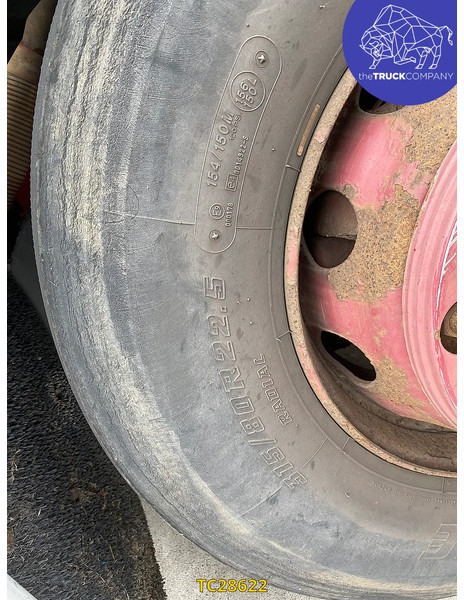 Tractor unit Volvo FM 380: picture 17