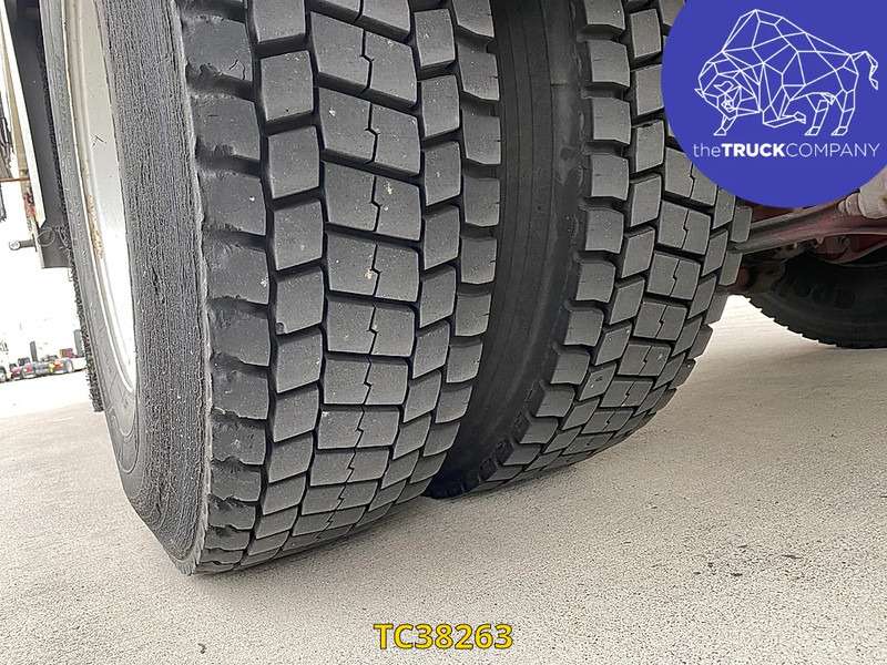 Refrigerated truck Volvo FM 330: picture 20