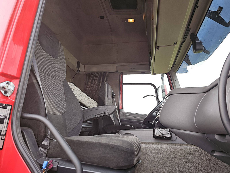 Curtain side truck DAF CF 290 19T SPACECAB LIFT: picture 7