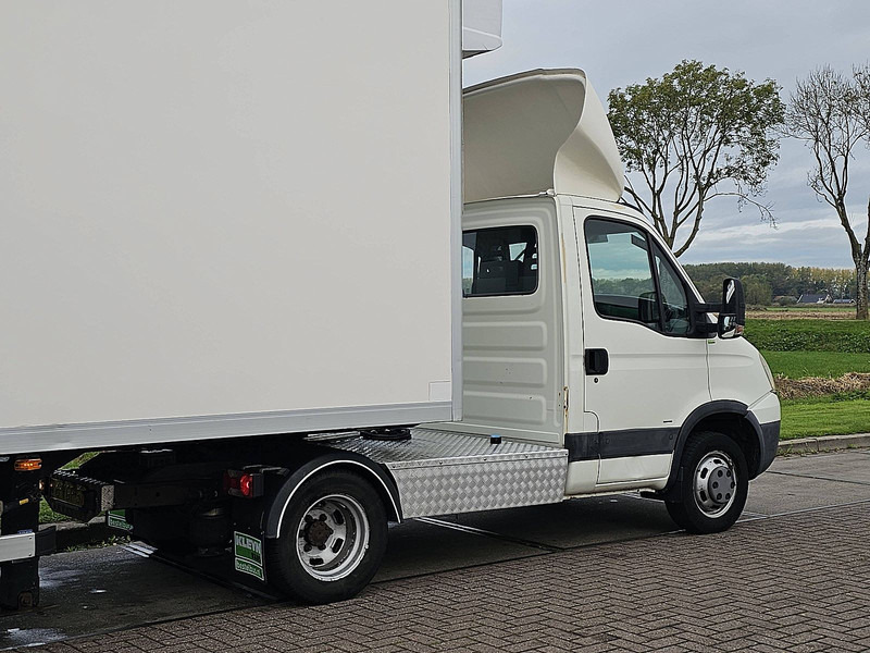 Iveco Daily 40C18 - Refrigerated delivery van: picture 3 Iveco Daily 40C18 - Refrigerated delivery van: picture 3