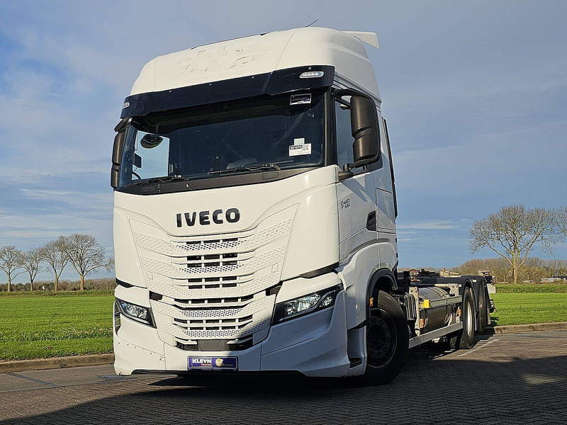 Iveco S-WAY AS260S46 6x2*4 LNG GAS - Container transporter/ Swap body truck: picture 1 Iveco S-WAY AS260S46 6x2*4 LNG GAS - Container transporter/ Swap body truck: picture 1