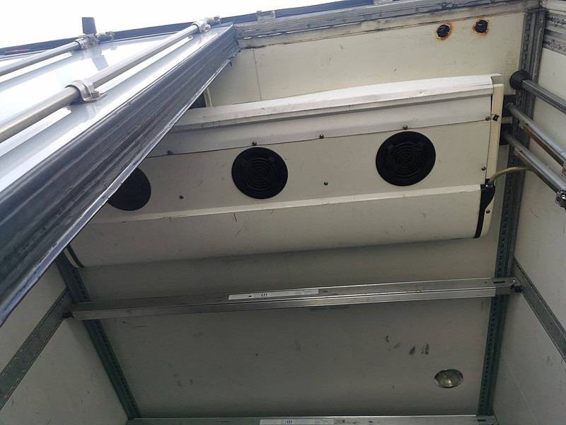 Refrigerated semi-trailer Krone SD R: picture 11