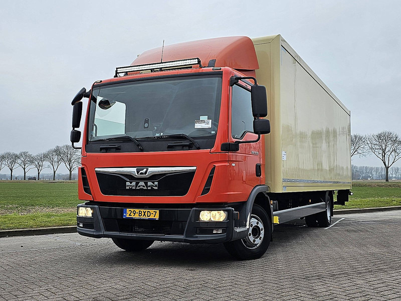 MAN 12.190 TGL - Box truck: picture 1 MAN 12.190 TGL - Box truck: picture 1