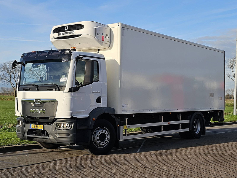 MAN 18.250 TGM BI-TEMP TAILLIFT - Refrigerated truck: picture 2 MAN 18.250 TGM BI-TEMP TAILLIFT - Refrigerated truck: picture 2