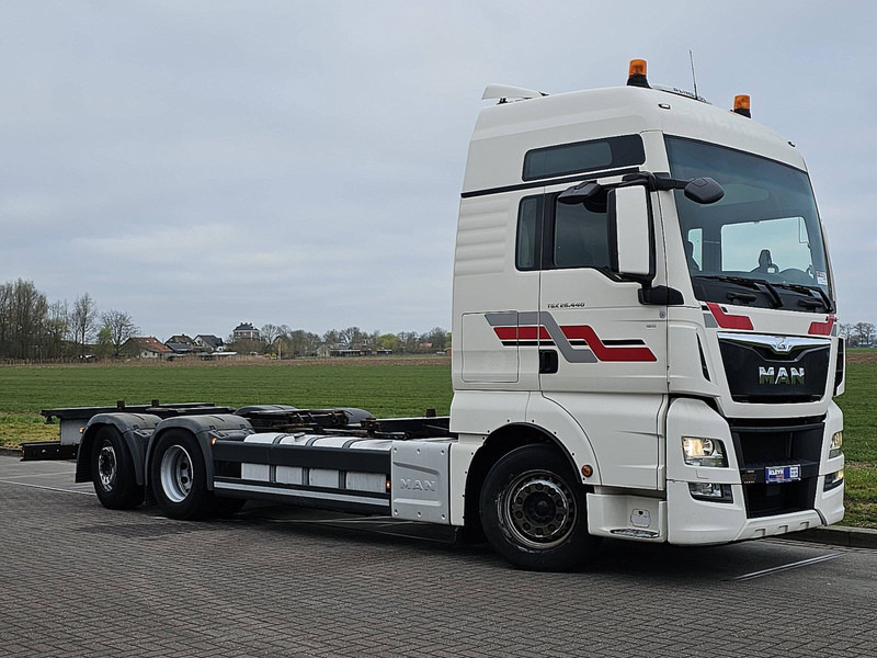 MAN 26.440 TGX XXL 6X2-4 INTARDER - Container transporter/ Swap body truck: picture 5 MAN 26.440 TGX XXL 6X2-4 INTARDER - Container transporter/ Swap body truck: picture 5