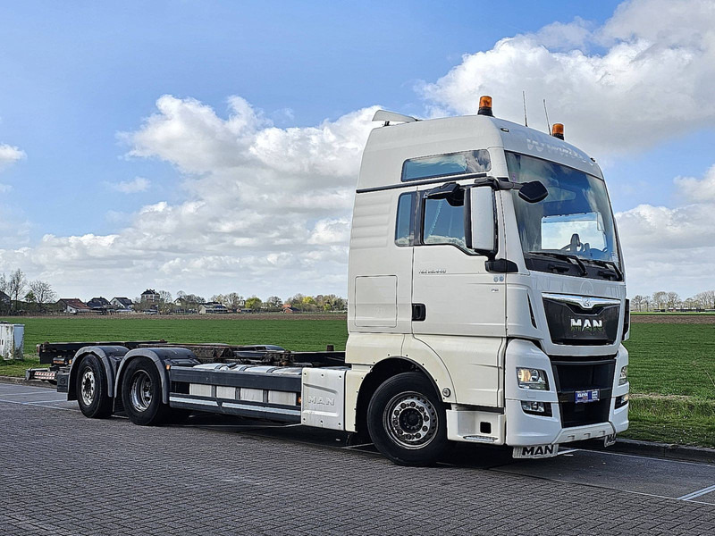 MAN 26.440 TGX XXL 6X2-4 STEER AXLE - Container transporter/ Swap body truck: picture 5 MAN 26.440 TGX XXL 6X2-4 STEER AXLE - Container transporter/ Swap body truck: picture 5