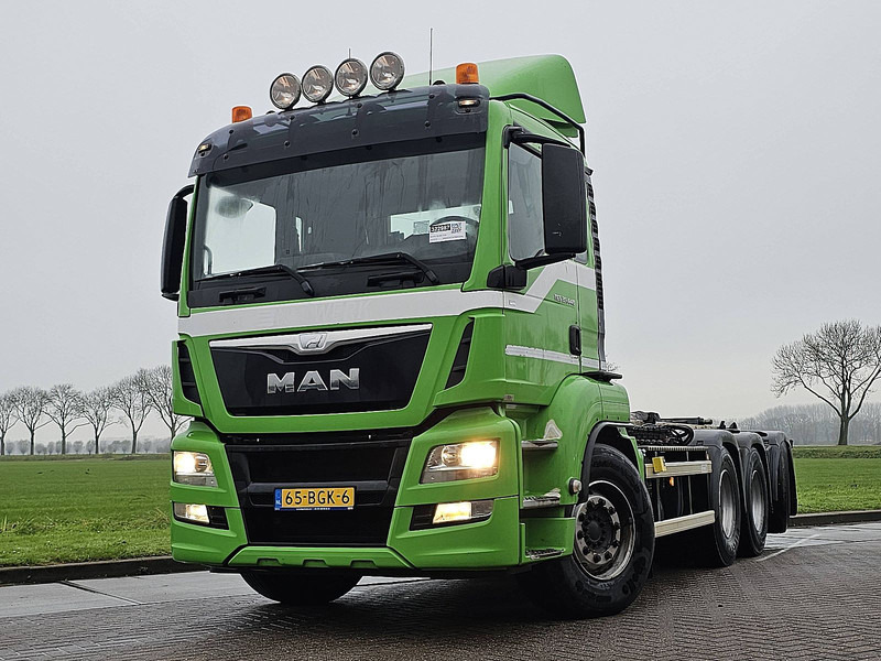 MAN 35.440 TGS - Hook lift truck: picture 1 MAN 35.440 TGS - Hook lift truck: picture 1