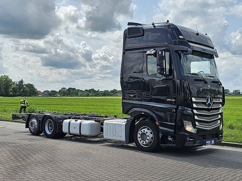 Mercedes-Benz ACTROS 2540 GIGASPACE 6X2 - Container transporter/ Swap body truck: picture 5 Mercedes-Benz ACTROS 2540 GIGASPACE 6X2 - Container transporter/ Swap body truck: picture 5