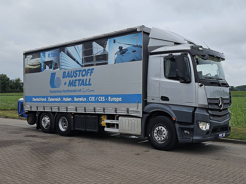 Mercedes-Benz ANTOS 2543 + FORKLIFT PALFINGER - Curtain side truck: picture 5 Mercedes-Benz ANTOS 2543 + FORKLIFT PALFINGER - Curtain side truck: picture 5