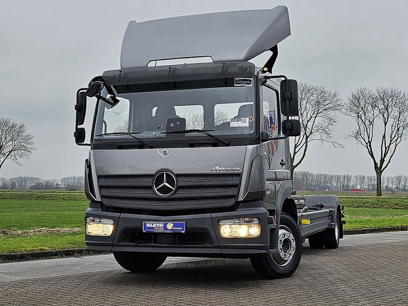 Mercedes-Benz ATEGO 1227 AIRCO WB 475 AHK - Container transporter/ Swap body truck: picture 1 Mercedes-Benz ATEGO 1227 AIRCO WB 475 AHK - Container transporter/ Swap body truck: picture 1