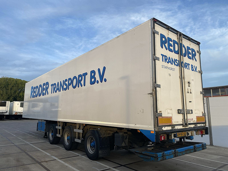 Pacton R3-001 - Closed box semi-trailer: picture 5 Pacton R3-001 - Closed box semi-trailer: picture 5