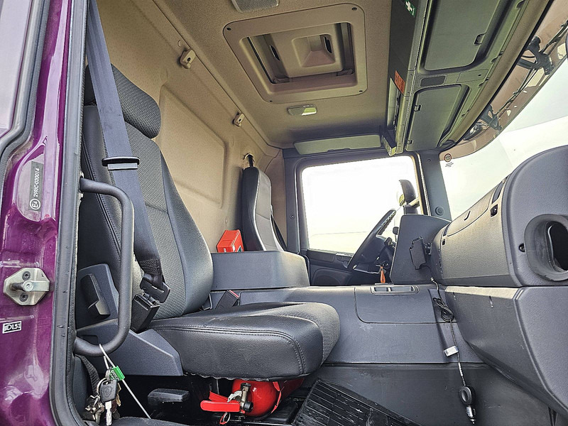 Refrigerated truck Scania P230: picture 7