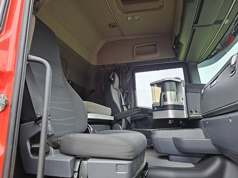 Curtain side truck Scania R450 6X2*4 RET COMBI LIFT: picture 7