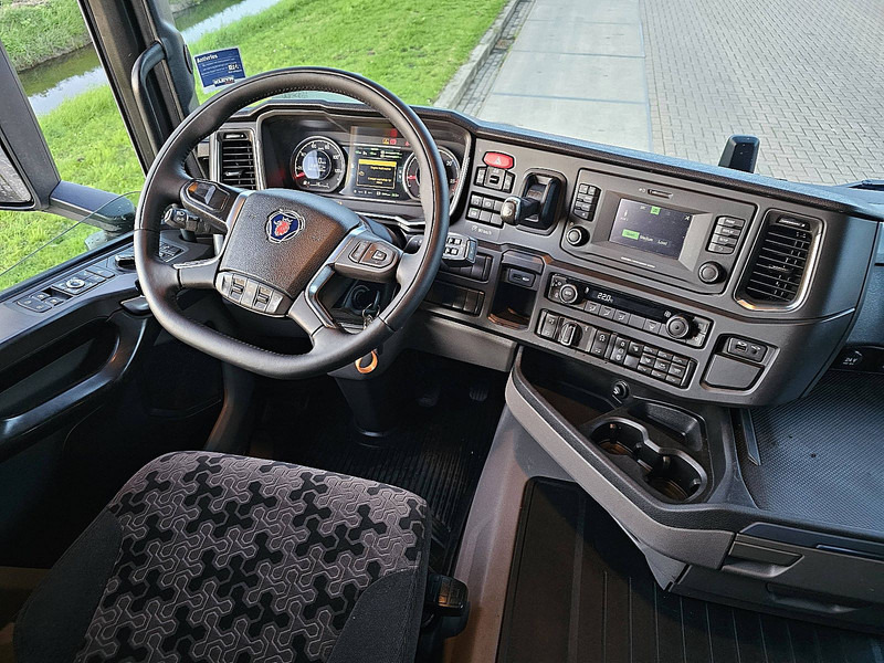 Container transporter/ Swap body truck Scania R450 6X2*4 RETARDER: picture 8 Container transporter/ Swap body truck Scania R450 6X2*4 RETARDER: picture 8