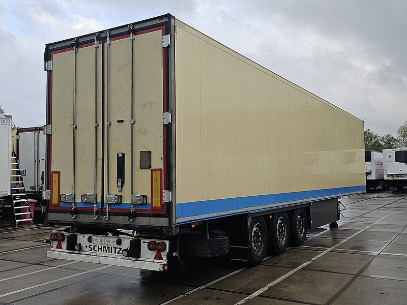 Schmitz Cargobull MEATRAILS - Refrigerated semi-trailer: picture 2 Schmitz Cargobull MEATRAILS - Refrigerated semi-trailer: picture 2