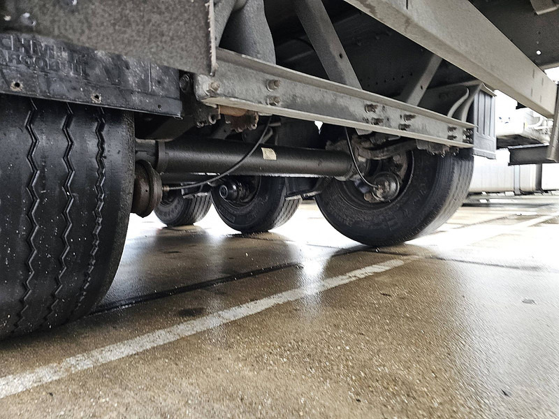 Curtainsider semi-trailer Schmitz Cargobull SCB*S3T 2 TONS BÄR LIFT: picture 8