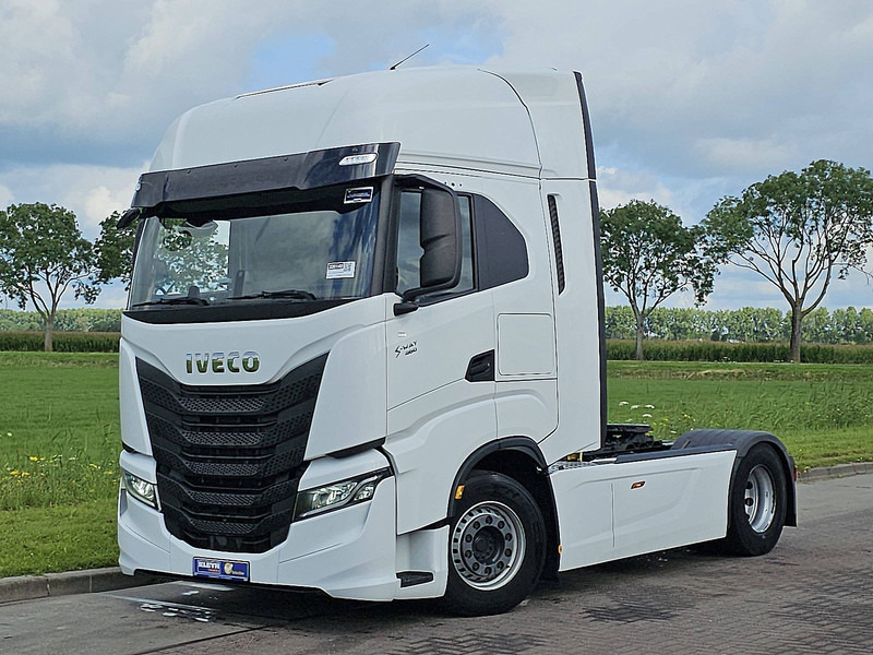 Iveco S-WAY AS440S46 - Tractor unit: picture 2 Iveco S-WAY AS440S46 - Tractor unit: picture 2