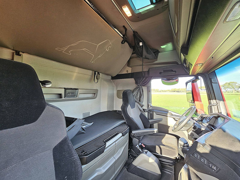 Tractor unit MAN 18.470 TGX GX RETARDER 2X TANK: picture 16