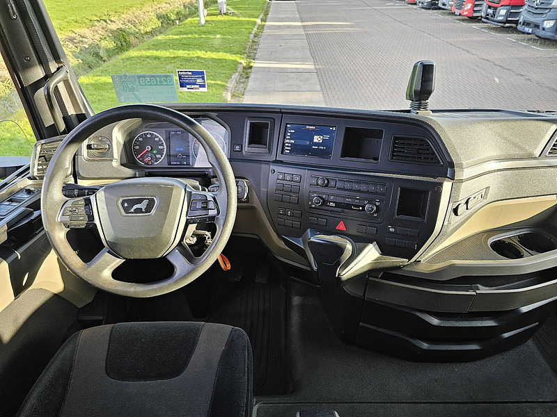 Tractor unit MAN 18.470 TGX GX RETARDER 2X TANK: picture 8