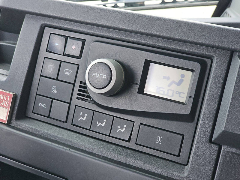 Tractor unit Renault T 460 FULL ADR ALCOA: picture 12