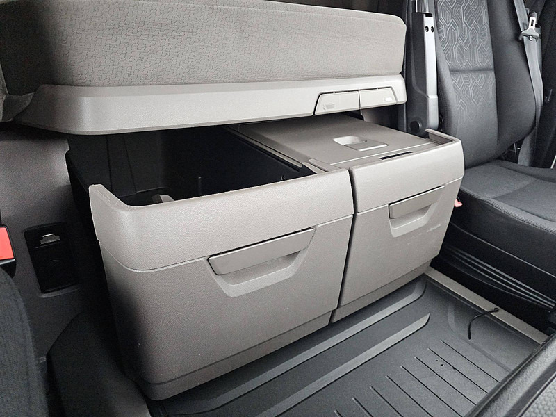 Tractor unit Scania R410: picture 10