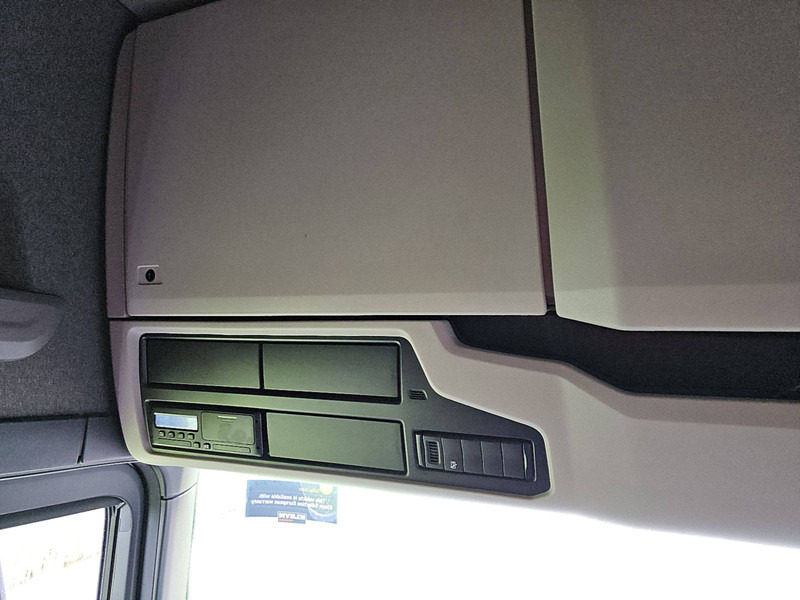 Tractor unit Scania S450 RETARDER 2X TANK: picture 13