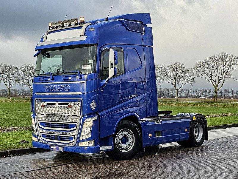 Volvo FH 500 LEATHER SKIRTS - Tractor unit: picture 2 Volvo FH 500 LEATHER SKIRTS - Tractor unit: picture 2