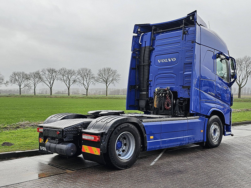 Volvo FH 500 LEATHER SKIRTS - Tractor unit: picture 3 Volvo FH 500 LEATHER SKIRTS - Tractor unit: picture 3
