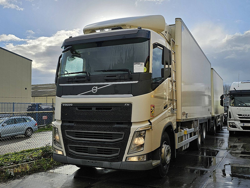 Volvo FH 500 Meatrails,Chereau,TK - Refrigerated truck: picture 2 Volvo FH 500 Meatrails,Chereau,TK - Refrigerated truck: picture 2