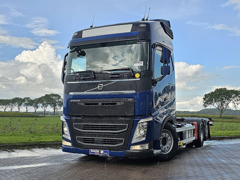 Volvo FH 540 - Container transporter/ Swap body truck: picture 1 Volvo FH 540 - Container transporter/ Swap body truck: picture 1