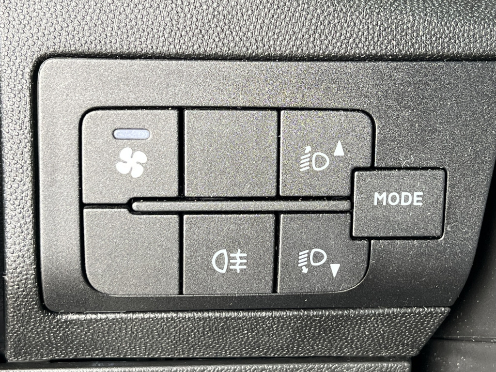 Citroen Jumper 4X4 Dangel Live Klima 8-Sitzer Rollstuhl - People carrier: picture 4 Citroen Jumper 4X4 Dangel Live Klima 8-Sitzer Rollstuhl - People carrier: picture 4