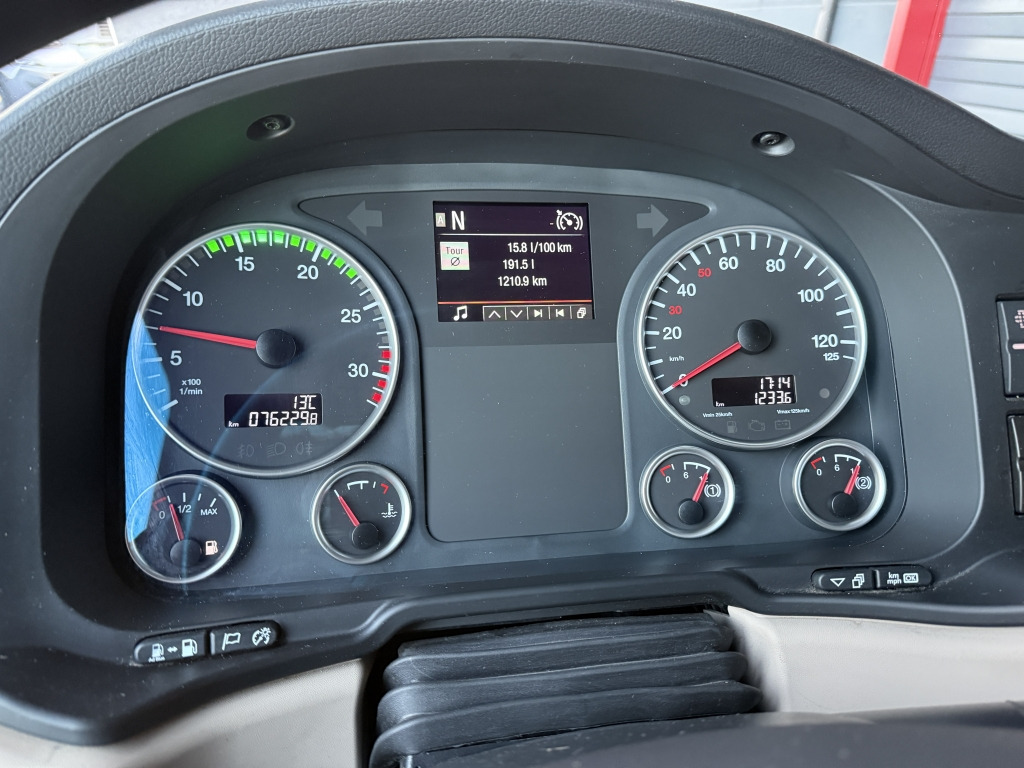 MAN TGL 8.220 Klima 4,45m+LBW AHK 1.Hand Ori.76.km - Closed box van: picture 2 MAN TGL 8.220 Klima 4,45m+LBW AHK 1.Hand Ori.76.km - Closed box van: picture 2