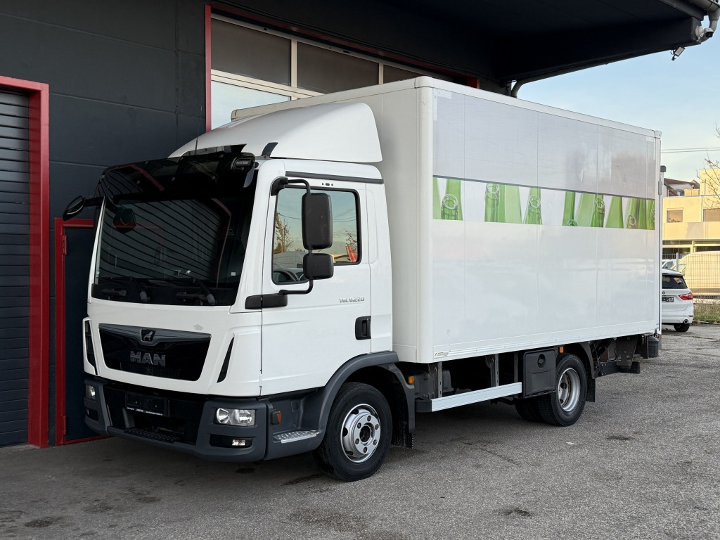 MAN TGL 8.220 Klima 4,45m+LBW AHK 1.Hand Ori.76.km - Closed box van: picture 1 MAN TGL 8.220 Klima 4,45m+LBW AHK 1.Hand Ori.76.km - Closed box van: picture 1