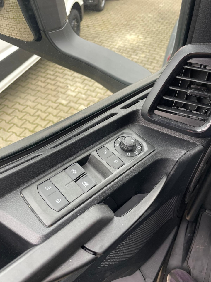 MAN TGM 12.290 Klimaauto. NAVI 7,9 Koffer+LBW Unfall - Box truck: picture 4 MAN TGM 12.290 Klimaauto. NAVI 7,9 Koffer+LBW Unfall - Box truck: picture 4