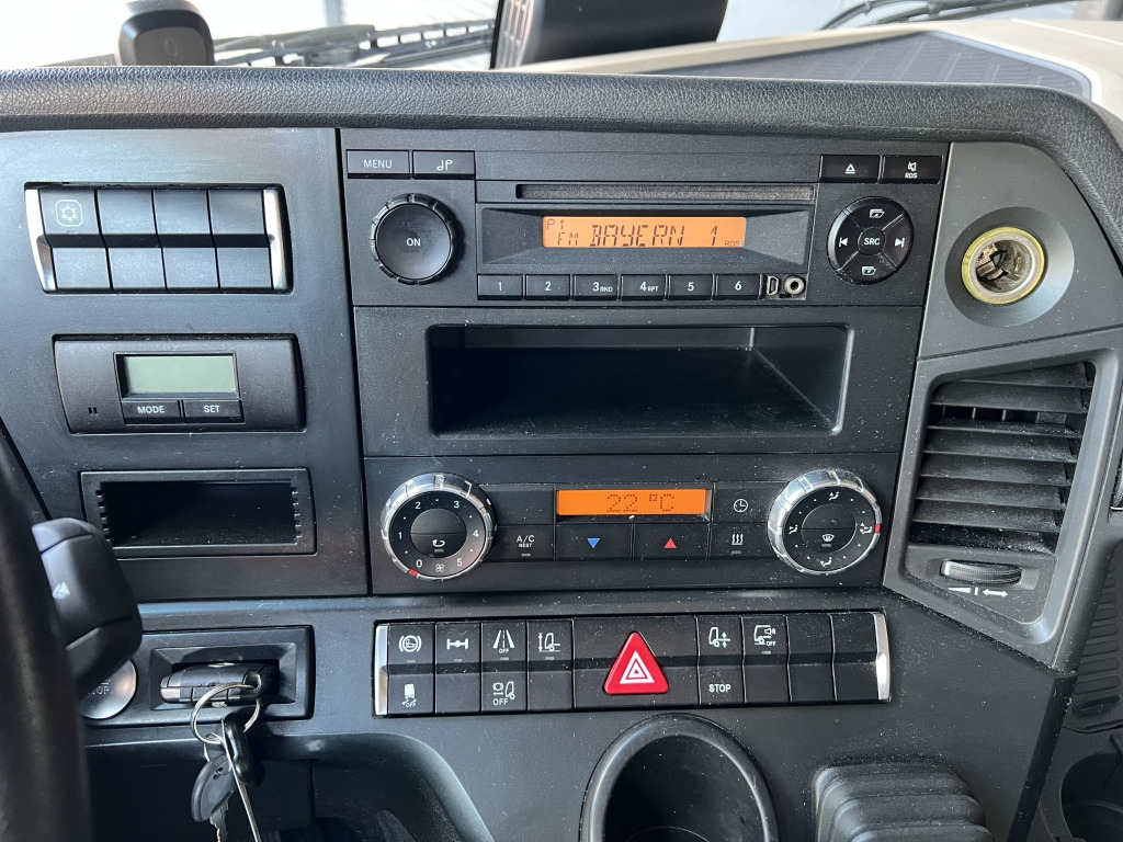 Mercedes-Benz Actros 1840 MEGA Jumbo Klima Reatarder ACC-Tempo - Curtain side truck: picture 3 Mercedes-Benz Actros 1840 MEGA Jumbo Klima Reatarder ACC-Tempo - Curtain side truck: picture 3