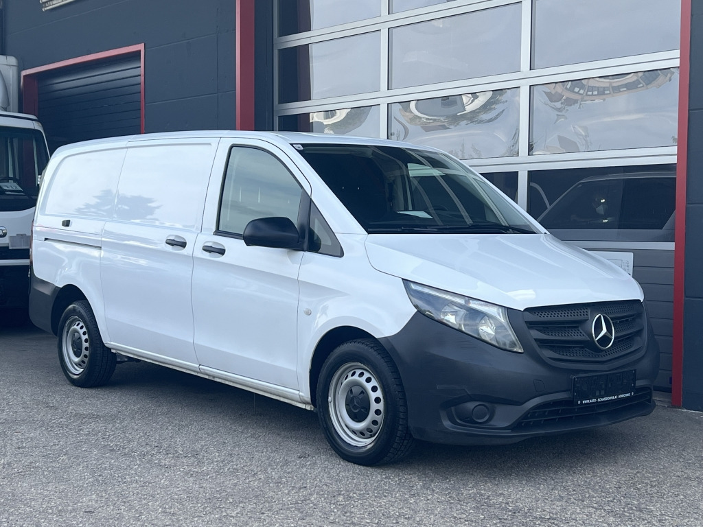 Mercedes-Benz Vito 110 CDI Lang Klima 3-Sitzer Heckflügeltüren - Small van: picture 1 Mercedes-Benz Vito 110 CDI Lang Klima 3-Sitzer Heckflügeltüren - Small van: picture 1
