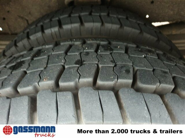 MAN 10.224 LC 4x2 BB Doka, TLF 16/12, 6-Zylinder - Fire engine: picture 2 MAN 10.224 LC 4x2 BB Doka, TLF 16/12, 6-Zylinder - Fire engine: picture 2