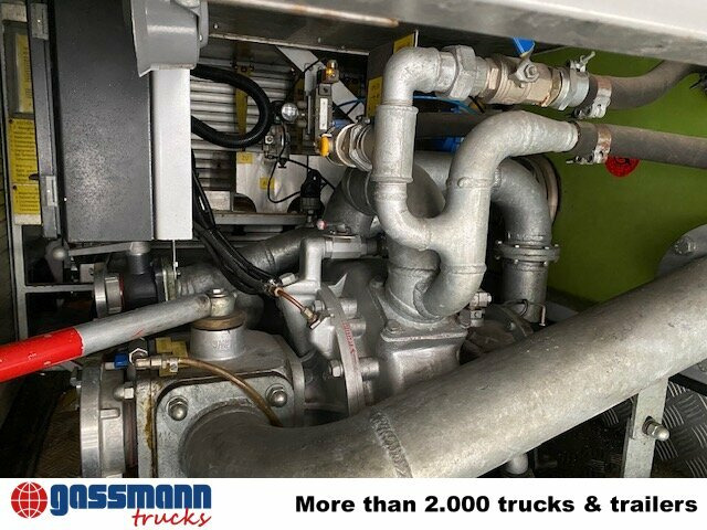 MAN 10.224 LC 4x2 BB Doka, TLF16/12, 6-Zylinder - Fire engine: picture 2 MAN 10.224 LC 4x2 BB Doka, TLF16/12, 6-Zylinder - Fire engine: picture 2