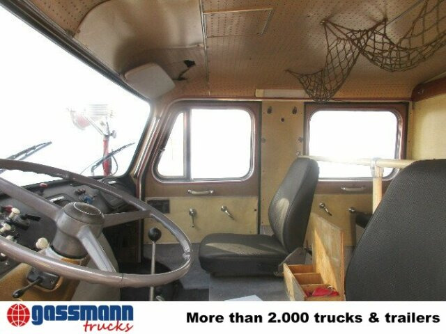 MAN 450 HALF TRO-TLF 16 - Fire engine: picture 3 MAN 450 HALF TRO-TLF 16 - Fire engine: picture 3