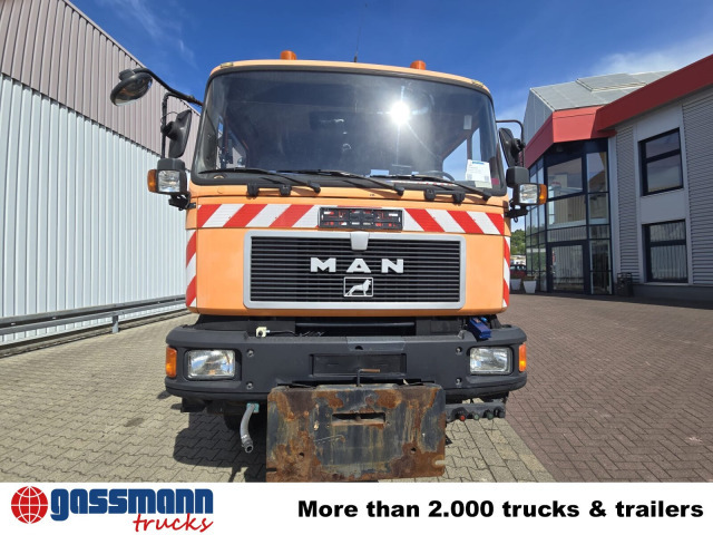 Cab chassis truck MAN F10 26.272 6x6, F90: picture 12 Cab chassis truck MAN F10 26.272 6x6, F90: picture 12