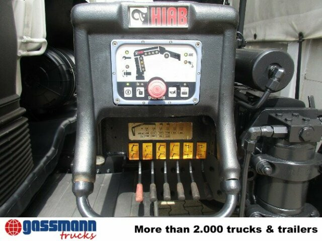 MAN TGL 12.240BL 4x2, mit Kran Hiab 088 mit Funk - Curtain side truck, Crane truck: picture 2 MAN TGL 12.240BL 4x2, mit Kran Hiab 088 mit Funk - Curtain side truck, Crane truck: picture 2