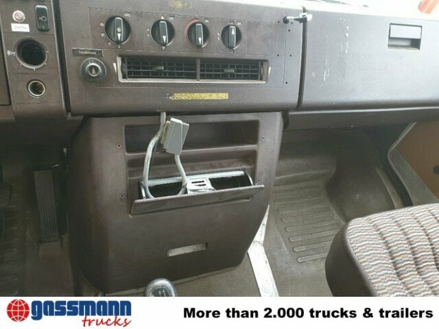 Mercedes-Benz 814 D TLF 8/6 4x2, DOKA, Feuerwehr - Fire engine: picture 5 Mercedes-Benz 814 D TLF 8/6 4x2, DOKA, Feuerwehr - Fire engine: picture 5