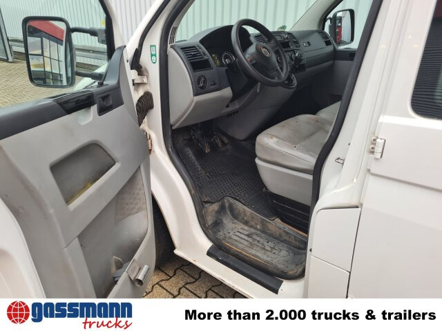 Volkswagen T5 Doka 4x2, 2.0 ltr. TDI Pritsche - Open body delivery van, Crew cab van: picture 4 Volkswagen T5 Doka 4x2, 2.0 ltr. TDI Pritsche - Open body delivery van, Crew cab van: picture 4
