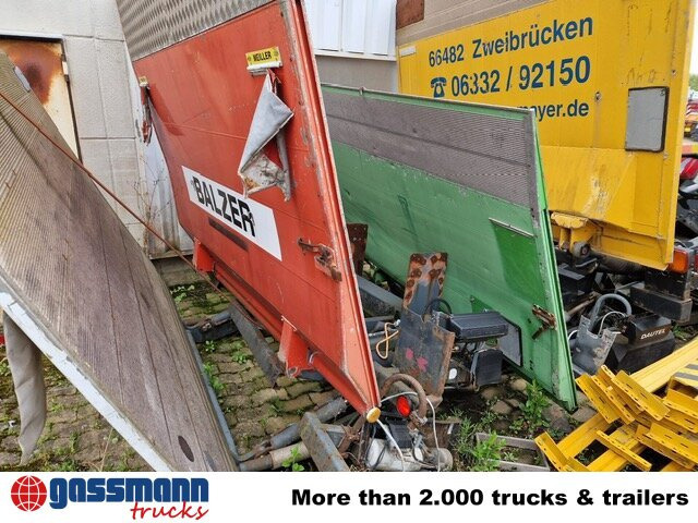 Diverse Ladebordwände 1-2to, demontiert, - Tail lift: picture 3 Diverse Ladebordwände 1-2to, demontiert, - Tail lift: picture 3