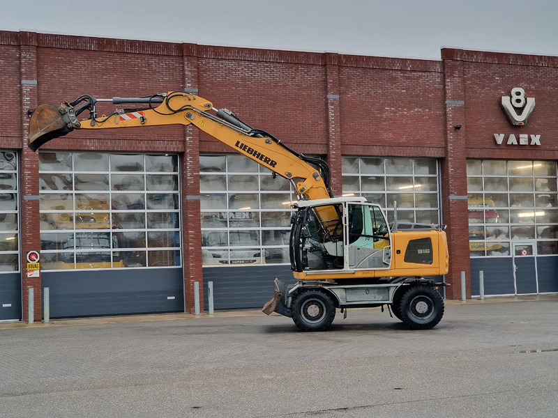 Liebherr A916 - 110 KW - Central Greasing - Camera - Wheel excavator: picture 2 Liebherr A916 - 110 KW - Central Greasing - Camera - Wheel excavator: picture 2