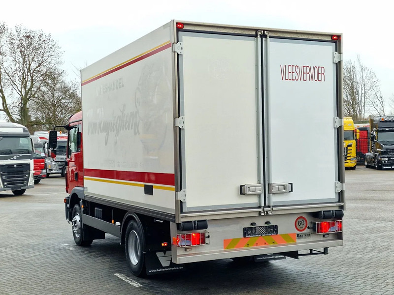 MAN TGM 12.250 Sleepercab 4x2 - Carrier Xarios 600 - Meat Hooks - Vleeshang - Rohrbahnen - Low KM - Refrigerated truck: picture 5 MAN TGM 12.250 Sleepercab 4x2 - Carrier Xarios 600 - Meat Hooks - Vleeshang - Rohrbahnen - Low KM - Refrigerated truck: picture 5